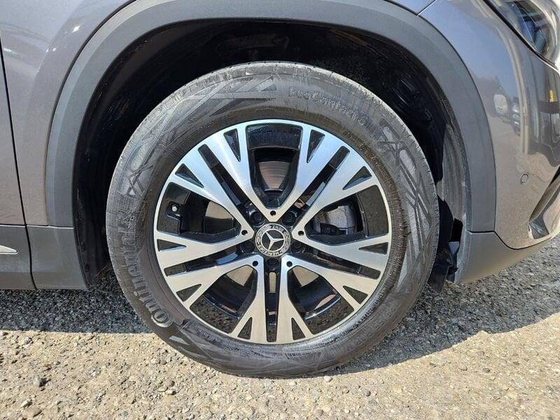 Mercedes-Benz GLA GLA 180 d Progressive Advanced