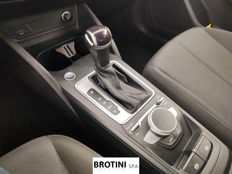 Audi Q2 1.5 35 TFSI BUSINESS ADVANCED S TRONIC