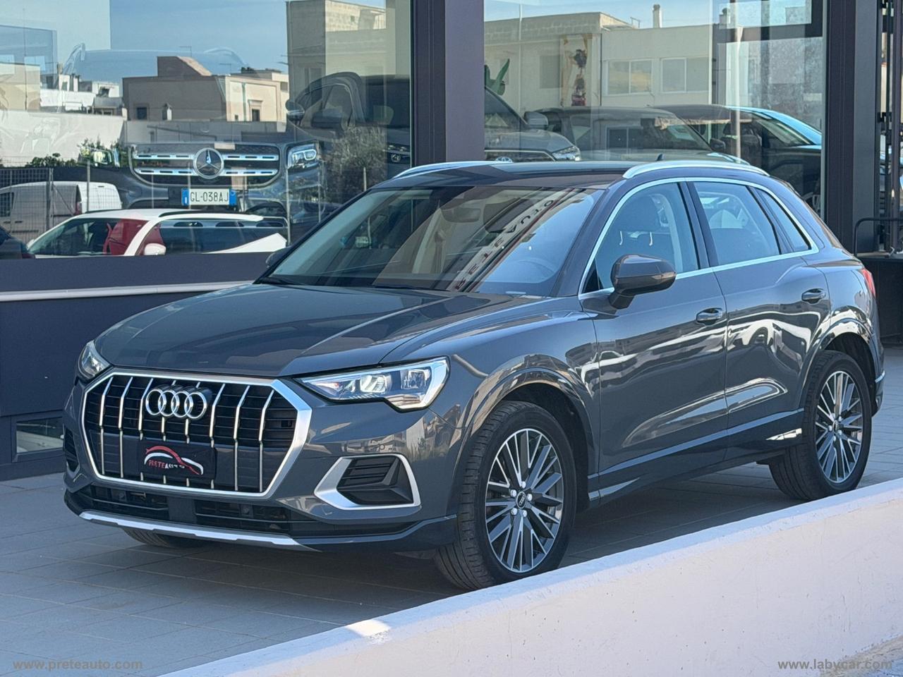 AUDI Q3 35 TDI S tronic Business Advanced