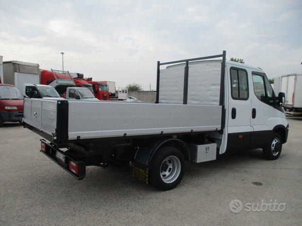 Iveco Daily 35C13 2.3 130CV E5 7POSTI DOP CAB RIBA