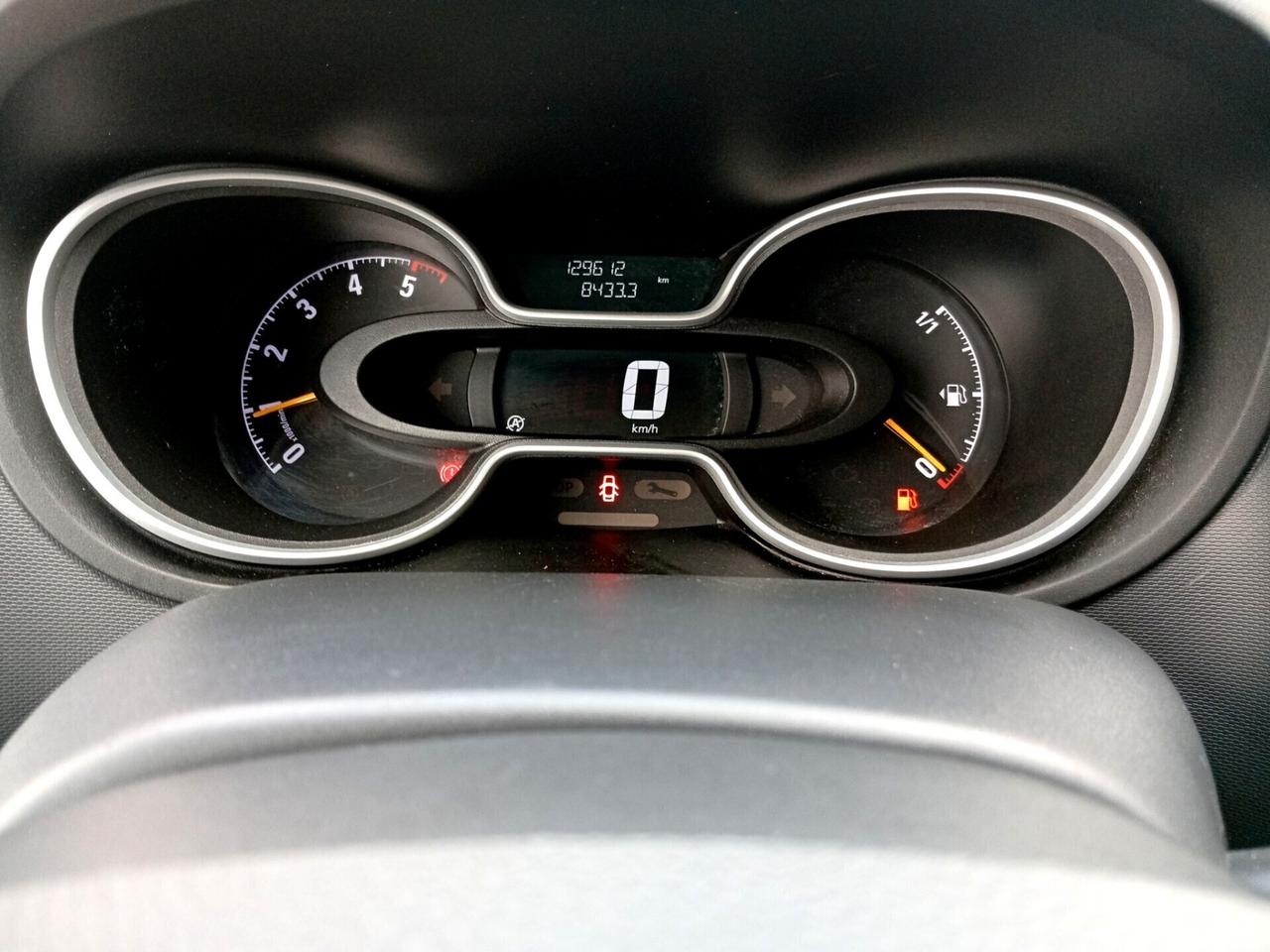 Vivaro 29 1.6 Combi LUNGO 9 POSTI
