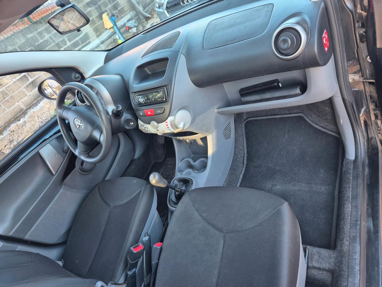 Toyota Aygo 1.0 12V VVT-i 5 porte Now