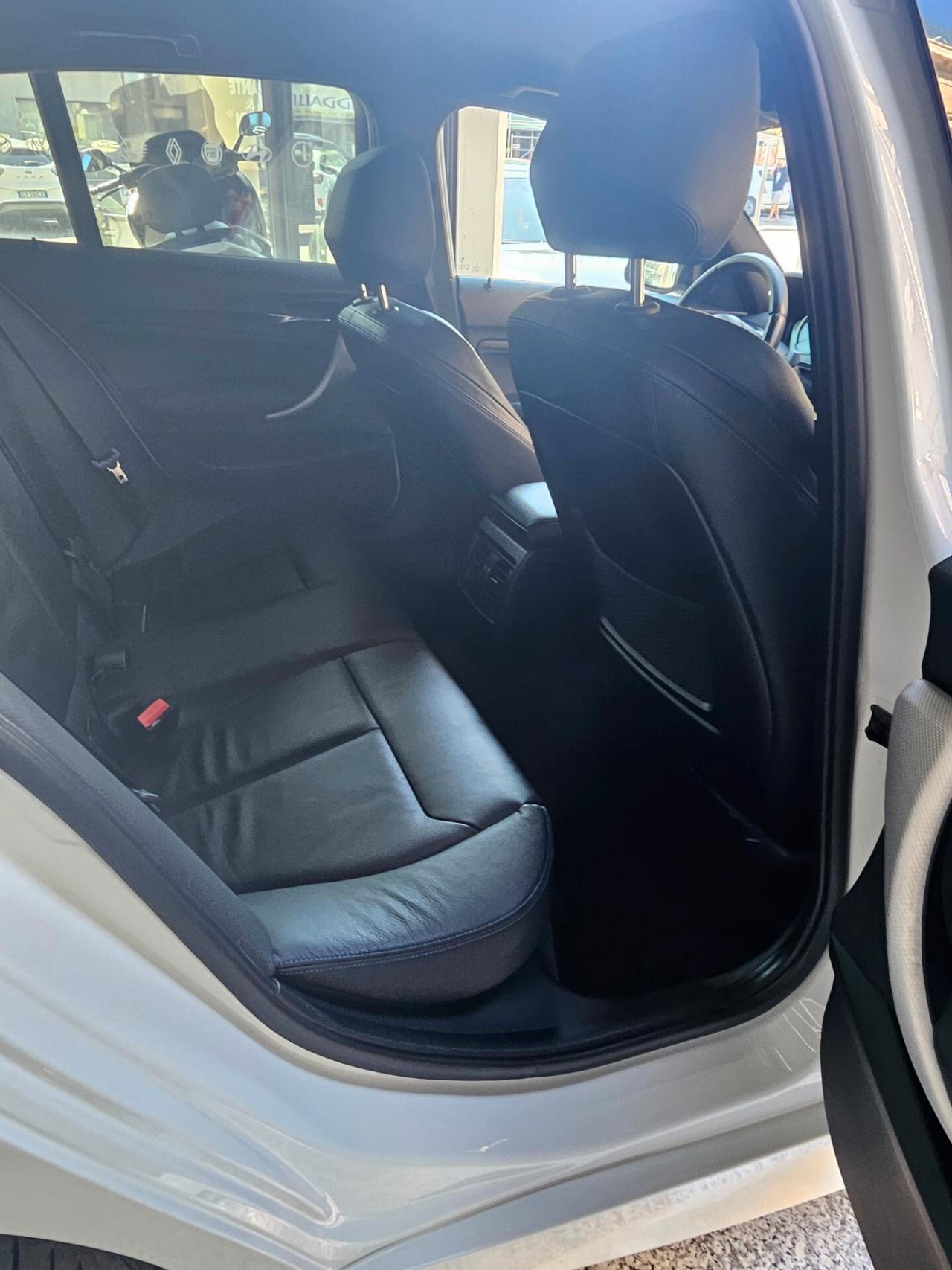 Bmw 116 116d 5p. Msport