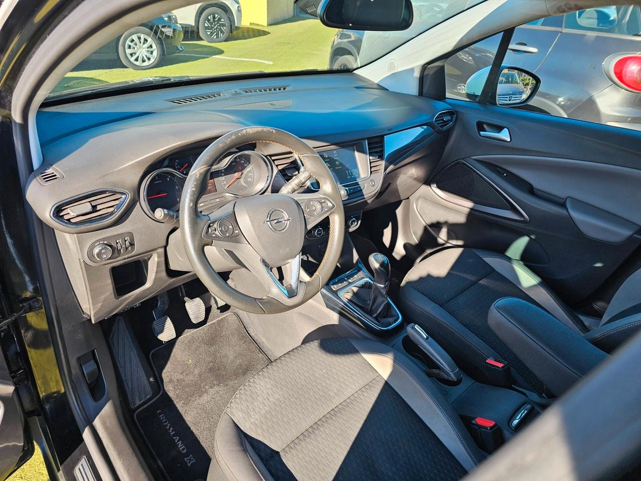 Opel Crossland X 1.6 ECOTEC D 8 Innovation Full optional