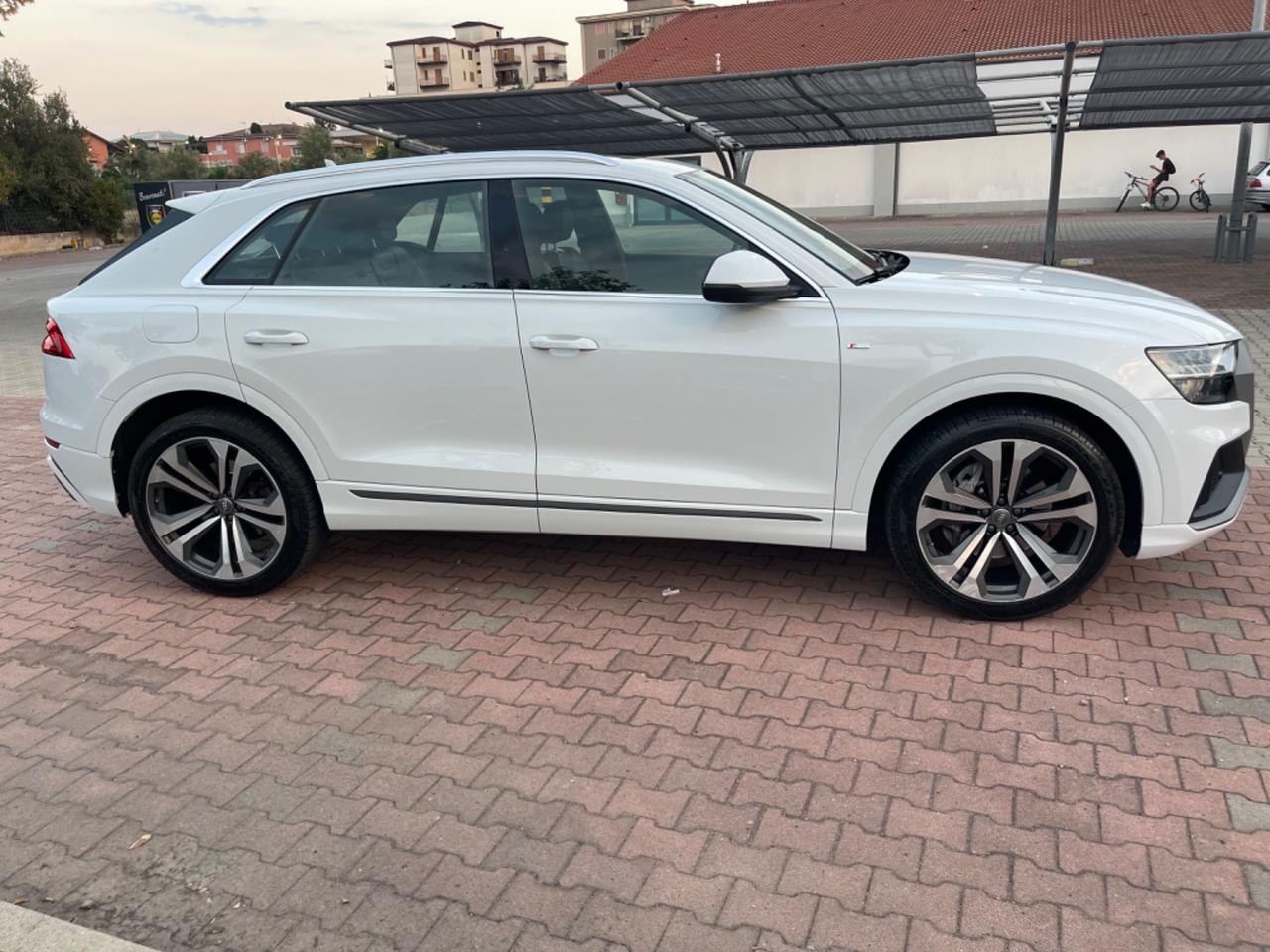 Audi Q8 50 TDI 286 CV quattro tiptronic Sport