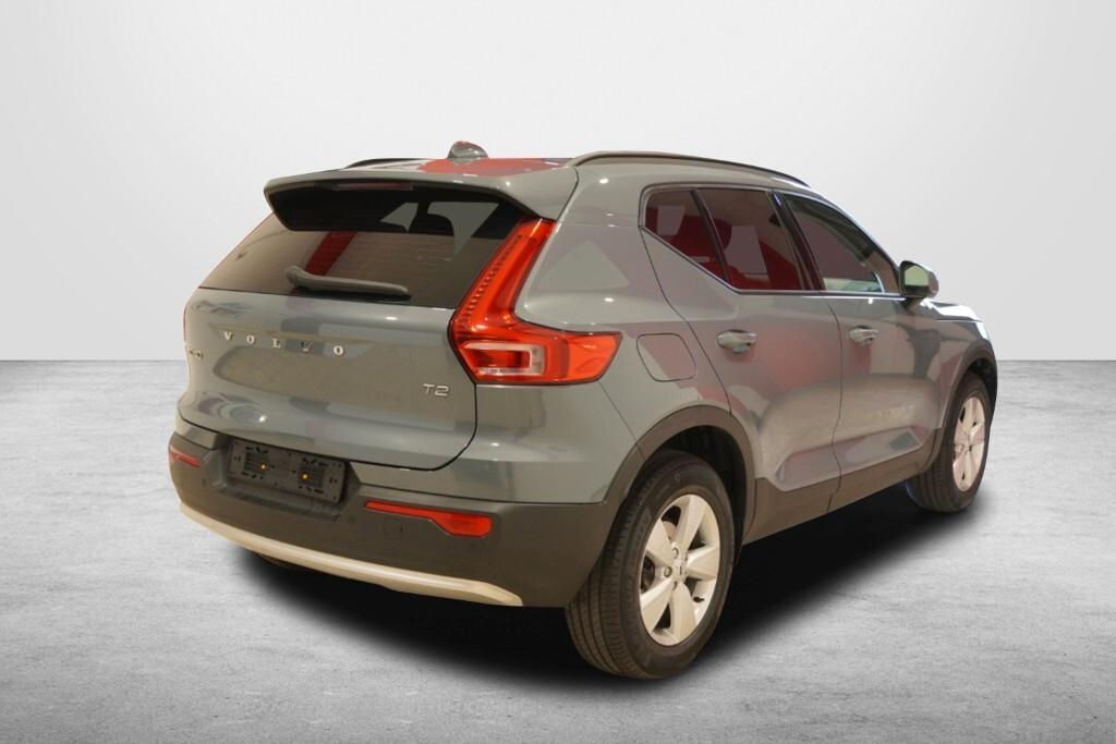 VOLVO XC40 1.5 T2 129CV 6M. ESSENTIAL ( FARI LED - COCKPIT - CRUISE - NAVI - MIRROR - SENSORI POST. - TELECAMERA POST. - CERCHI 17 )