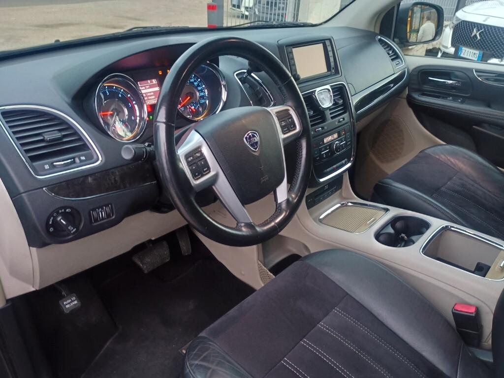 Lancia Voyager 2.8 Turbodiesel Platinum 177 CV