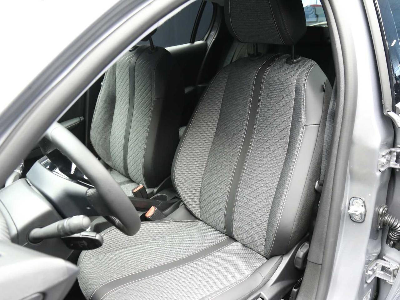 Peugeot 208 1.2 PureTech 100CV S&S 5p. Allur #9555