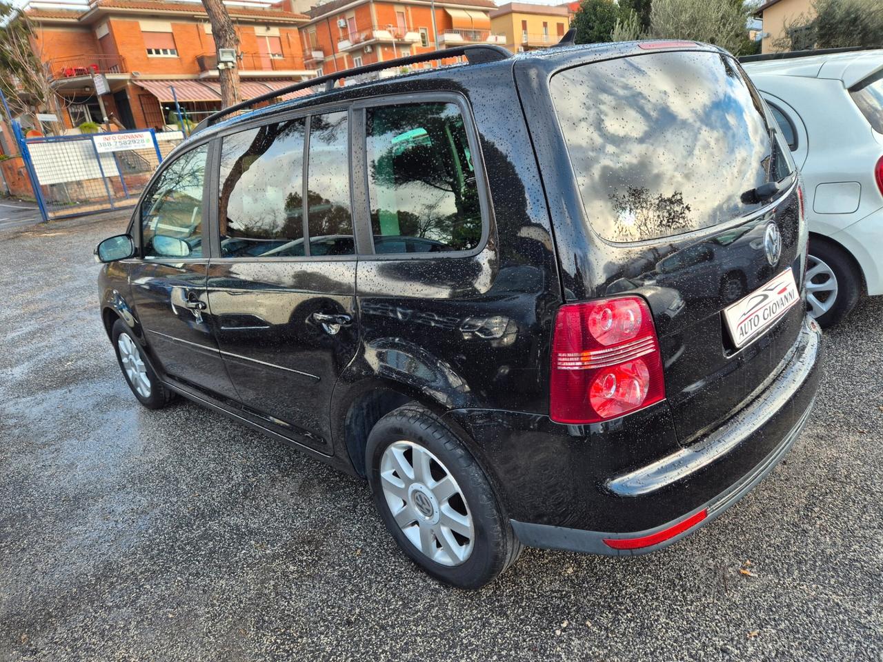 Volkswagen Touran 2.0 TDI DPF Highline 7 posti