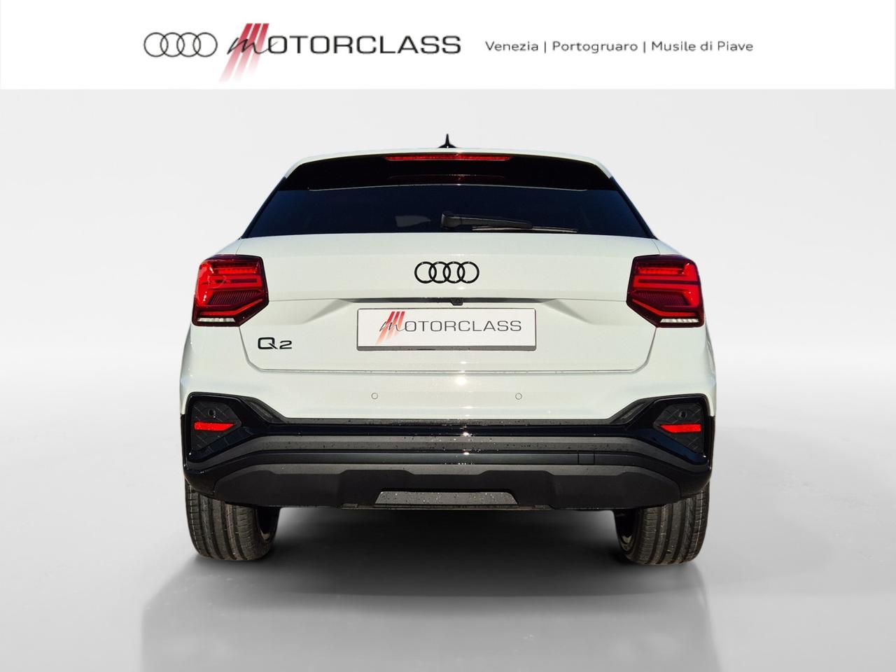 Audi Q2 35 2.0 tdi identity black s tronic