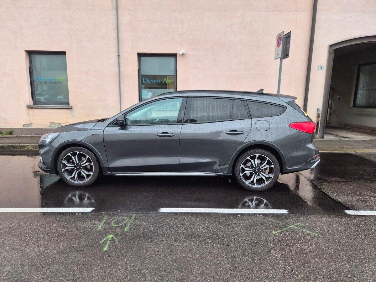 Ford Focus 1.0 ecoboost Vignale Co-pilot 125cv auto