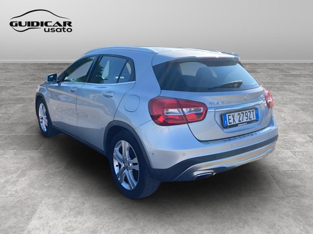 Mercedes-Benz GLA-X156 2014 - GLA 200 d (cdi) Sport