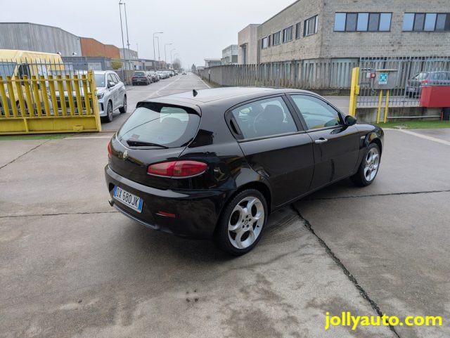 ALFA ROMEO 147 1.6 16V TS (105) 5 porte Moving