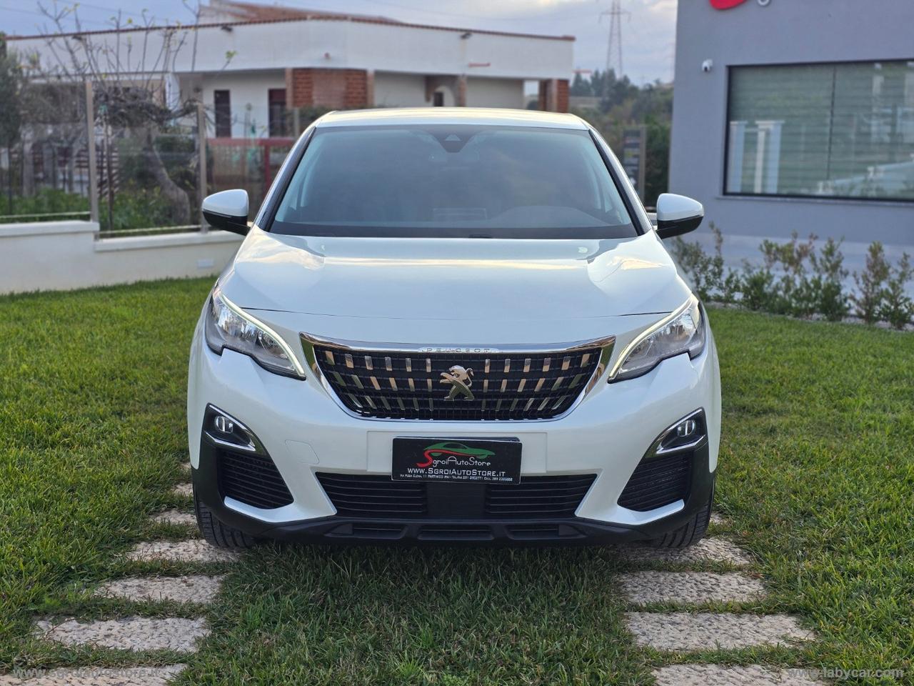 PEUGEOT 3008 BlueHDi 130 S&S EAT8 Business