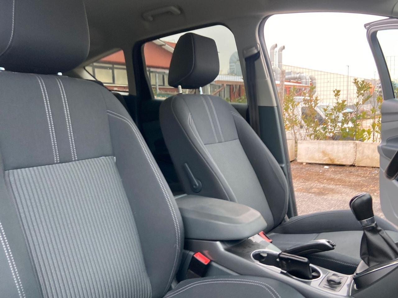 Ford C-Max 1.6 105CV Titanium