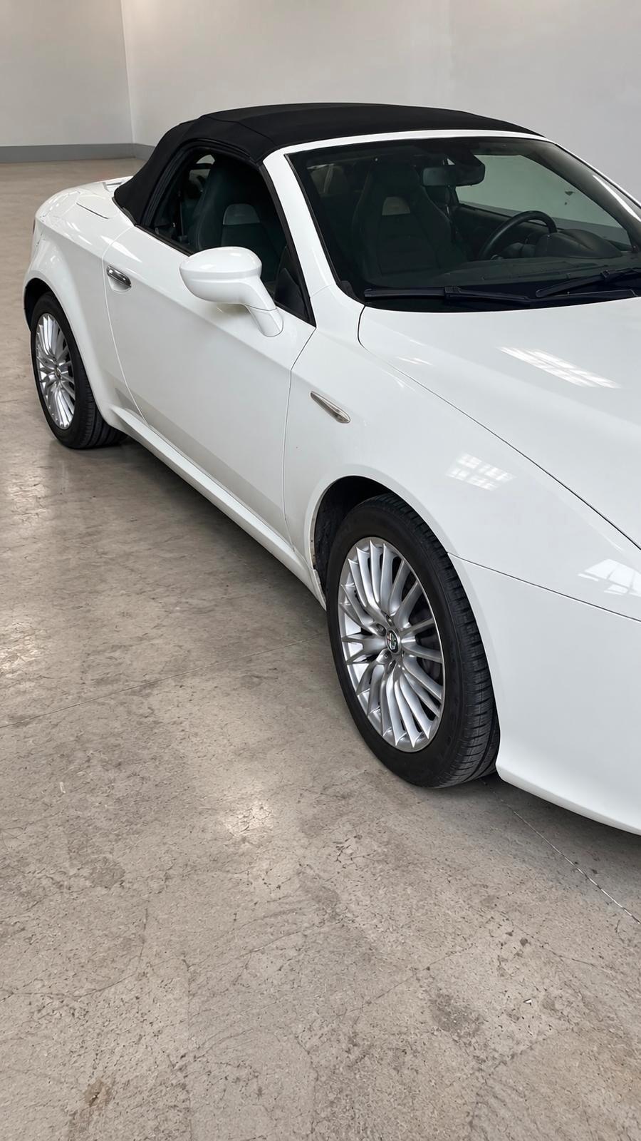 Alfa Romeo Spider 2.0 JTDm