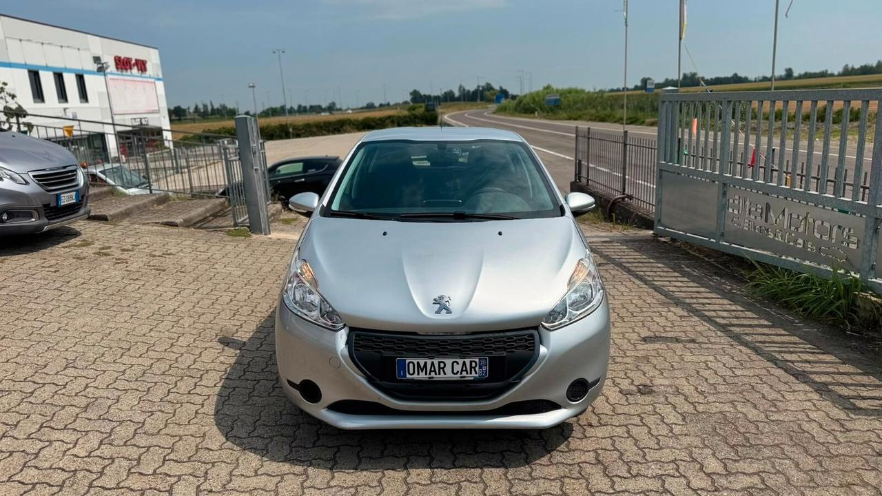 Peugeot 208 1.0 benzina 2015 neop.