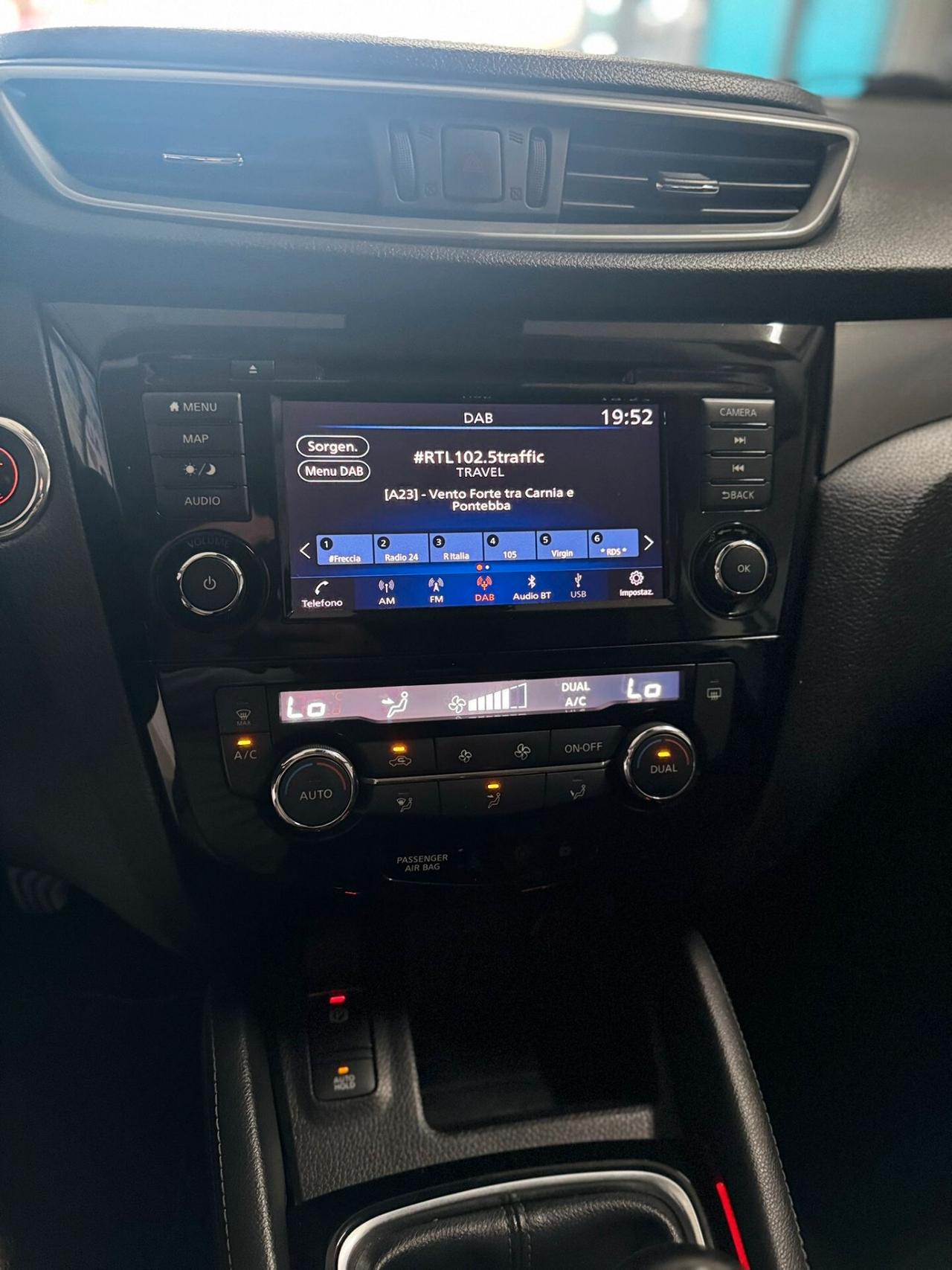 Nissan Qashqai 1.5 dCi Tekna+TETTO PANOMARICO EURO 6