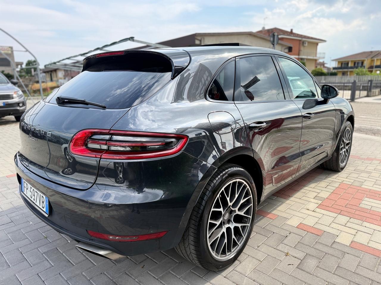 Porsche Macan 2.0 PDK 252CV TETTO APRIBILE.SOSPENSIONI PNE