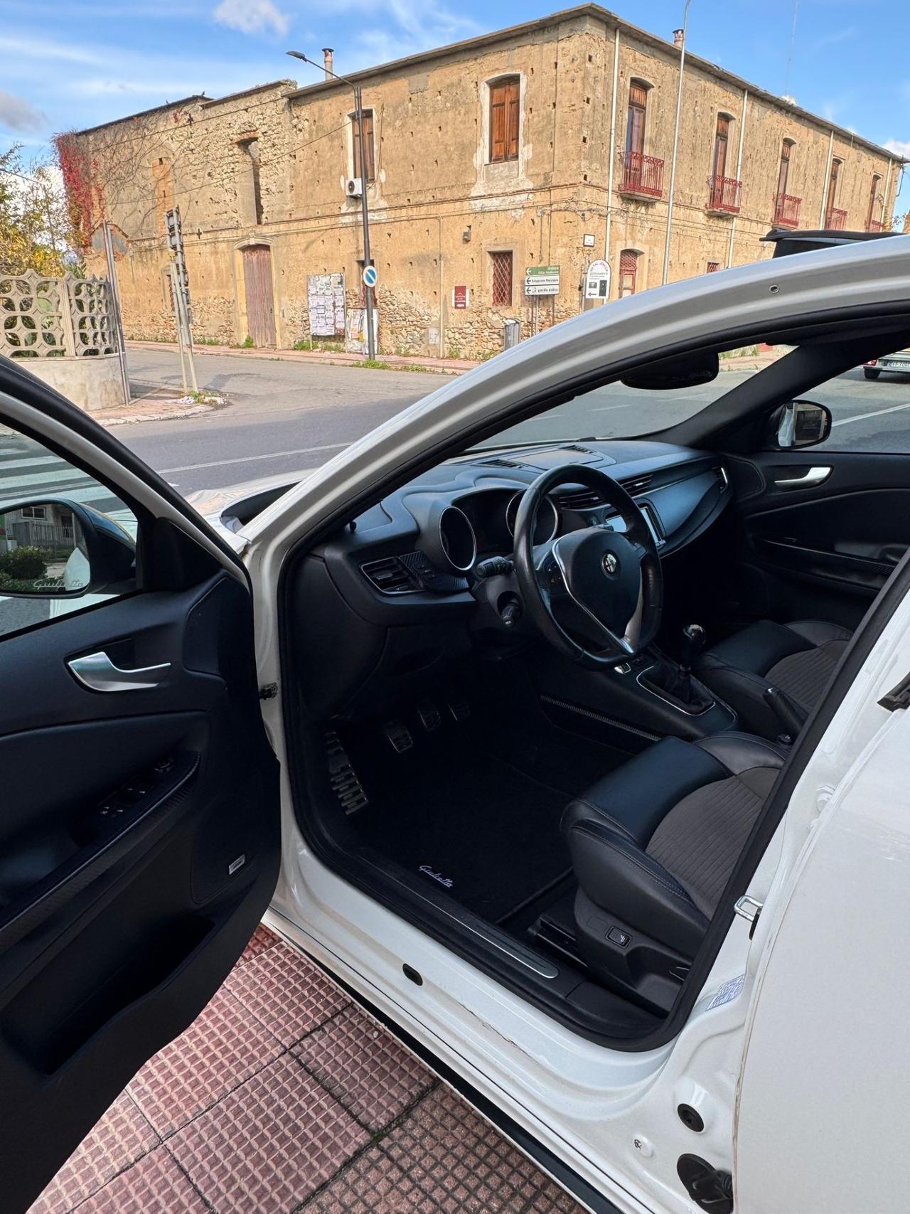 Alfa Romeo Giulietta 2.0 JTDm-2 150 CV Exclusive