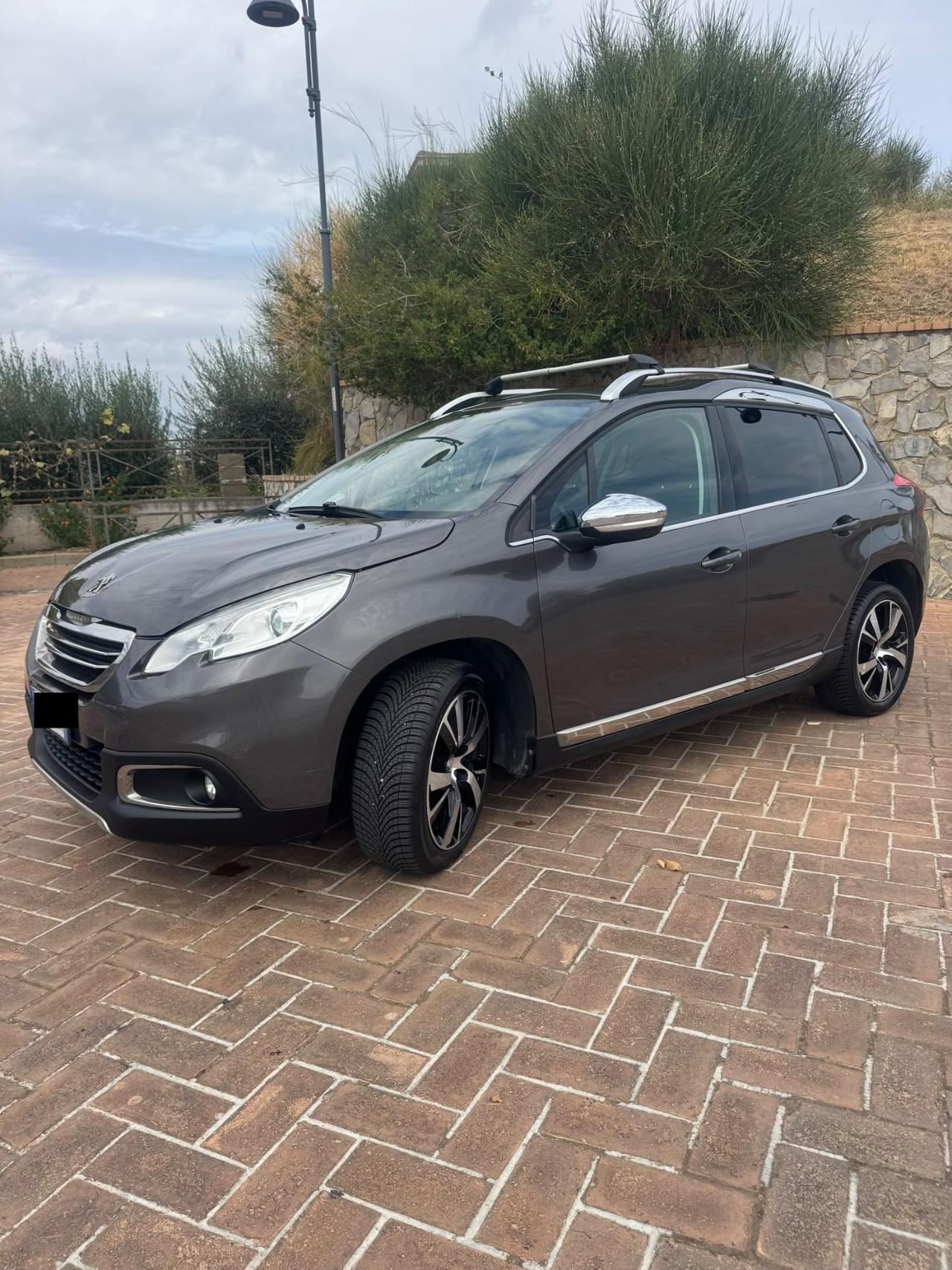 Peugeot 2008 1.6 e-HDi 92Cv *ALLURE* 2015