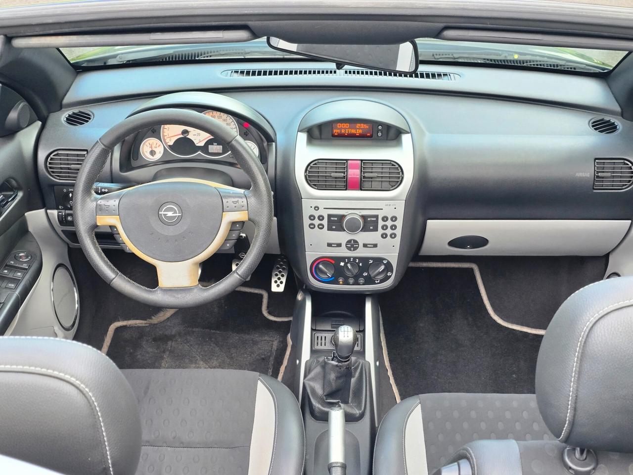 Opel Tigra TwinTop 1.4 16V Sport