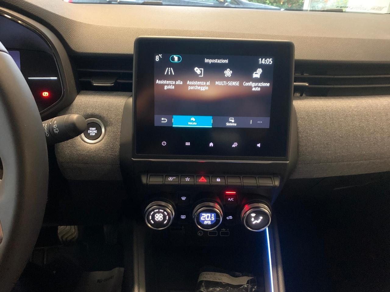 RENAULT CLIO 1.0 TECHNO 90 CV AZIENDALE PARI AL NUOVO