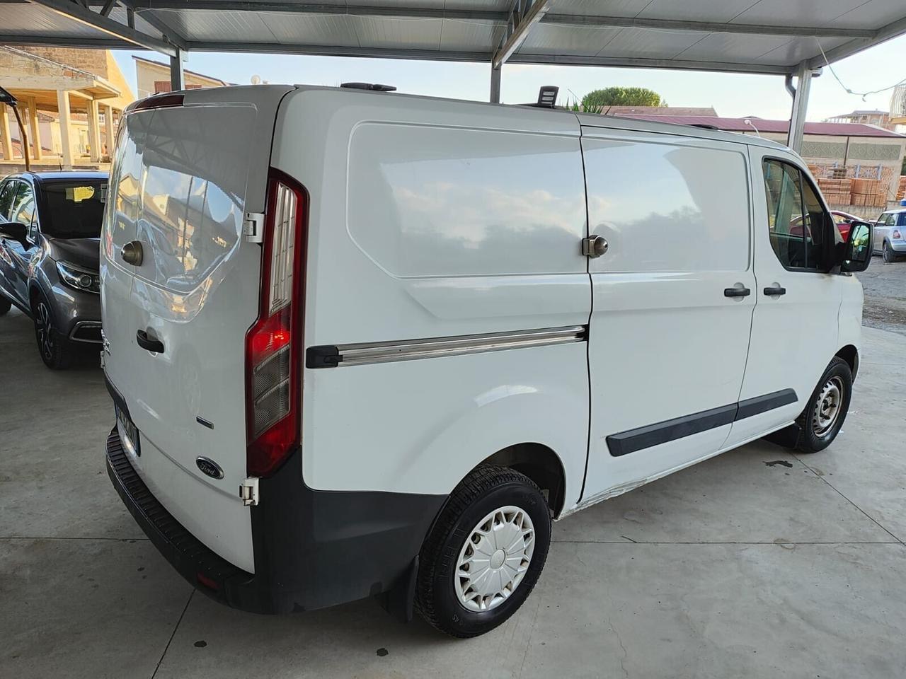 Ford Custom Tourneo Custom 2.2 TDCi 100CV