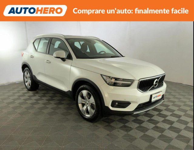 VOLVO XC40 B4 AWD Geartronic Momentum Pro