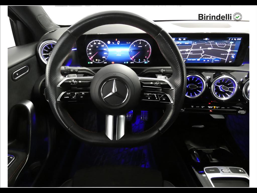 Mercedes-Benz Classe A (W177) - A 180 d Automatic AMG Line Premium
