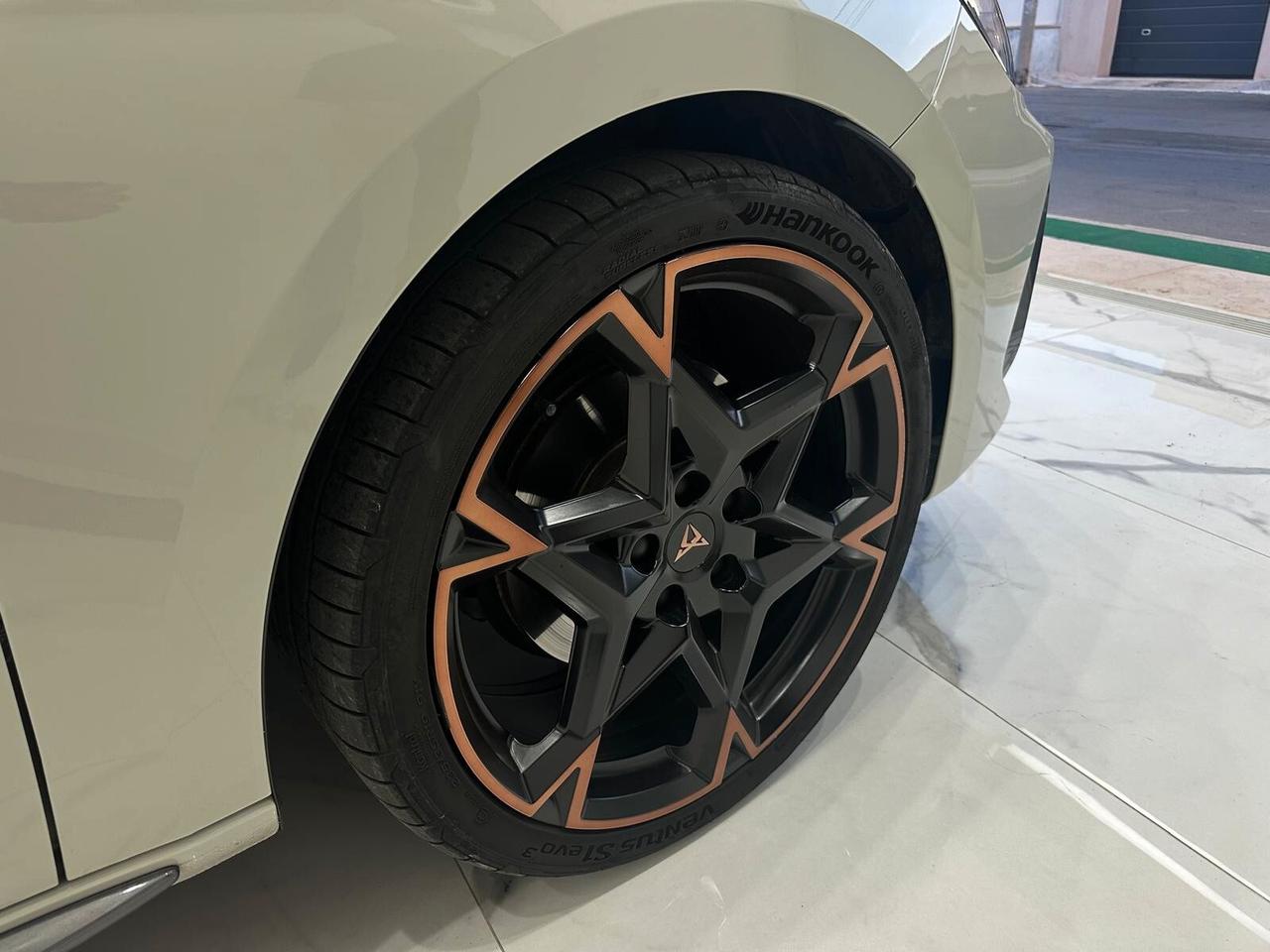 Cupra Leon 1.5 Hybrid 150 CV DSG