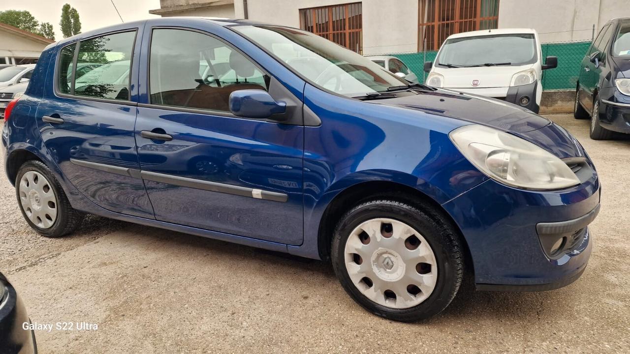 Renault Clio 1.2 16V 5 porte Rip Curl gpl neopatentati