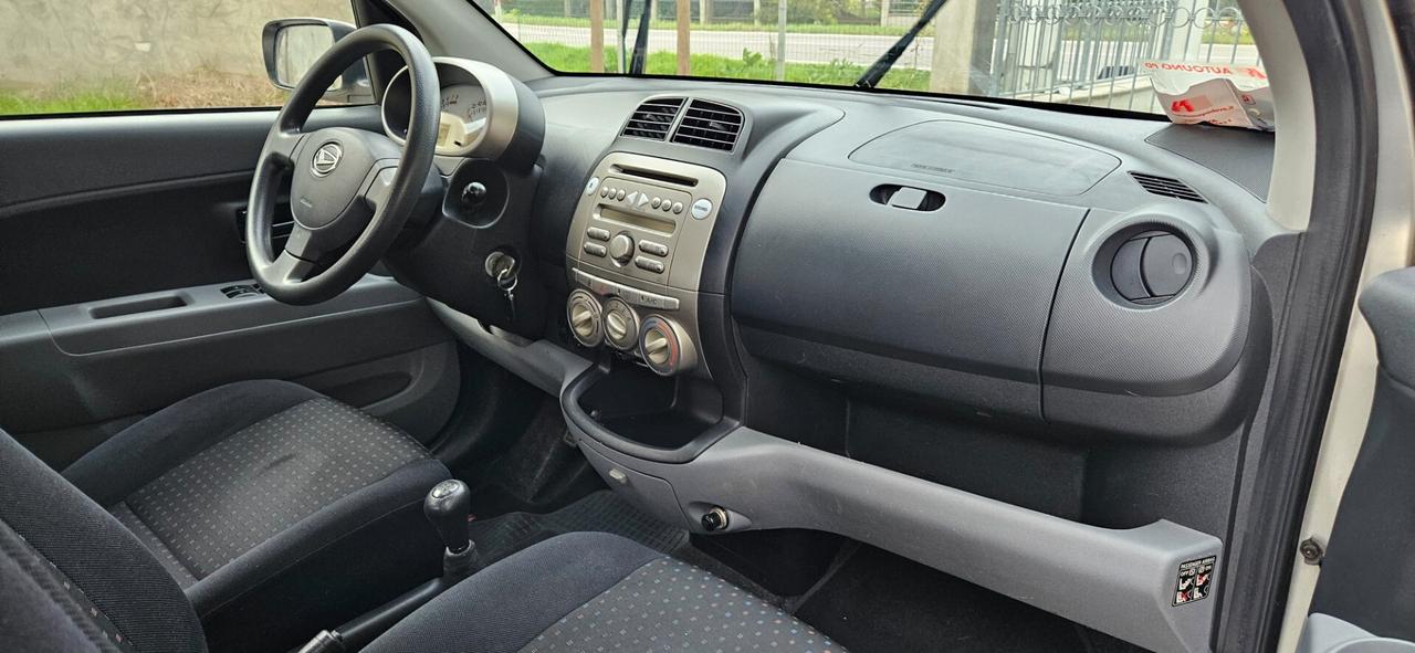 Daihatsu Sirion 1.0 Sho