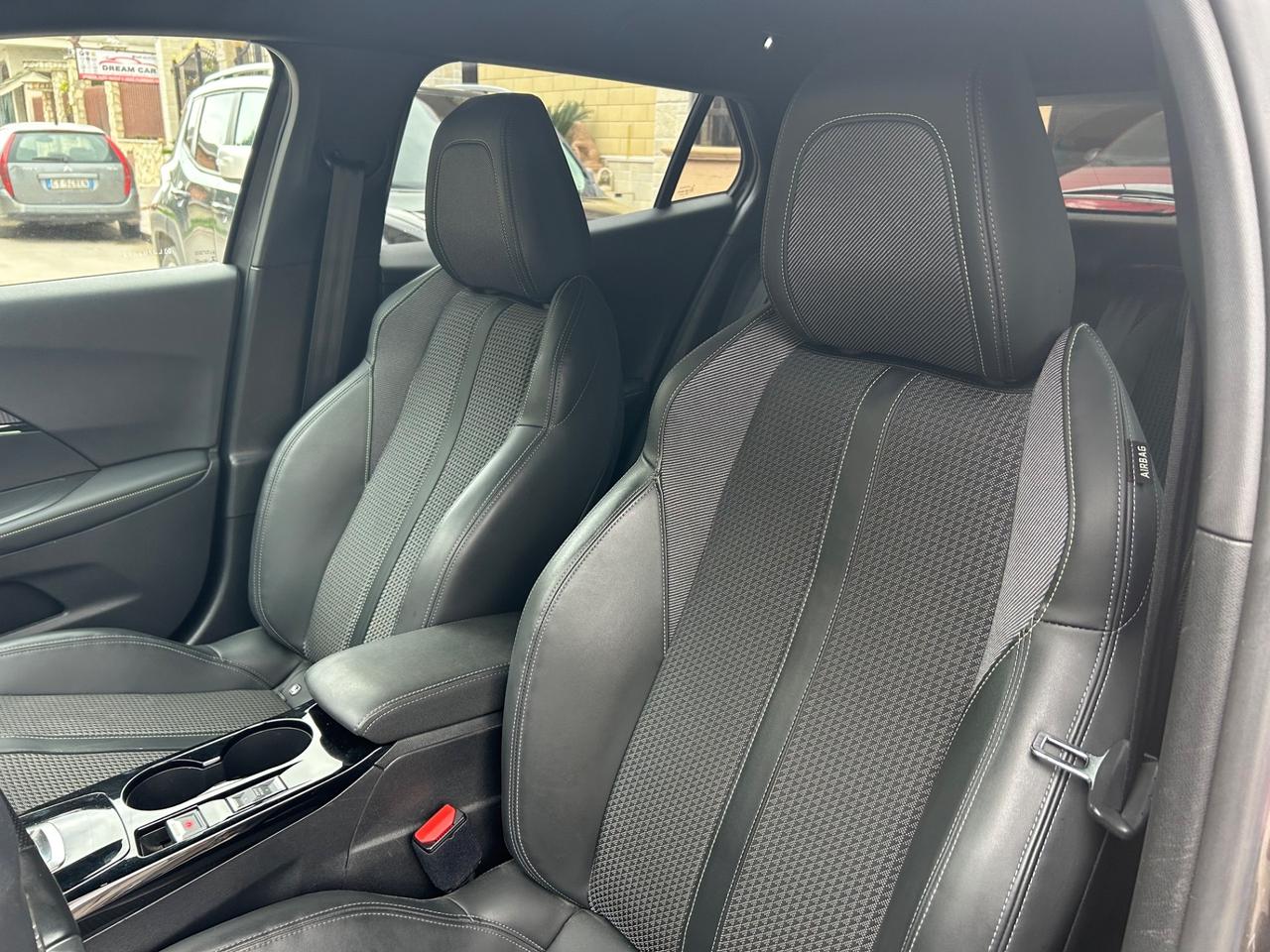 Peugeot 2008 BlueHDi 130 S&S EAT8 GT Line