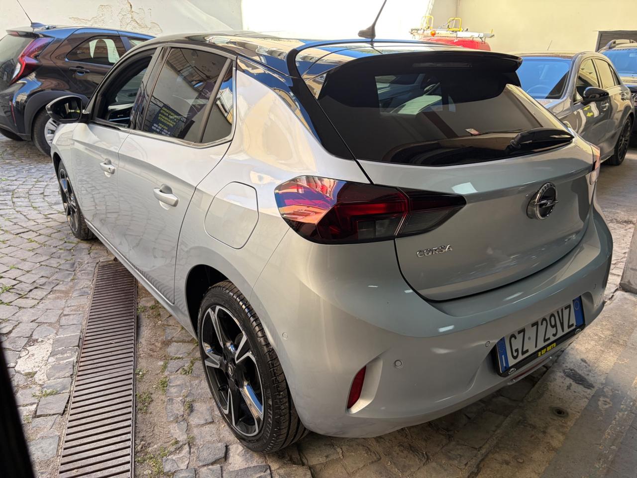 Opel Corsa 1.2 100 CV Design & Tech