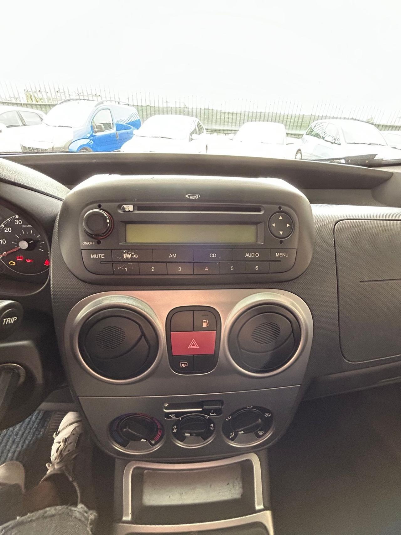 Fiat Qubo 1.4 8V 77 CV Active Natural Power