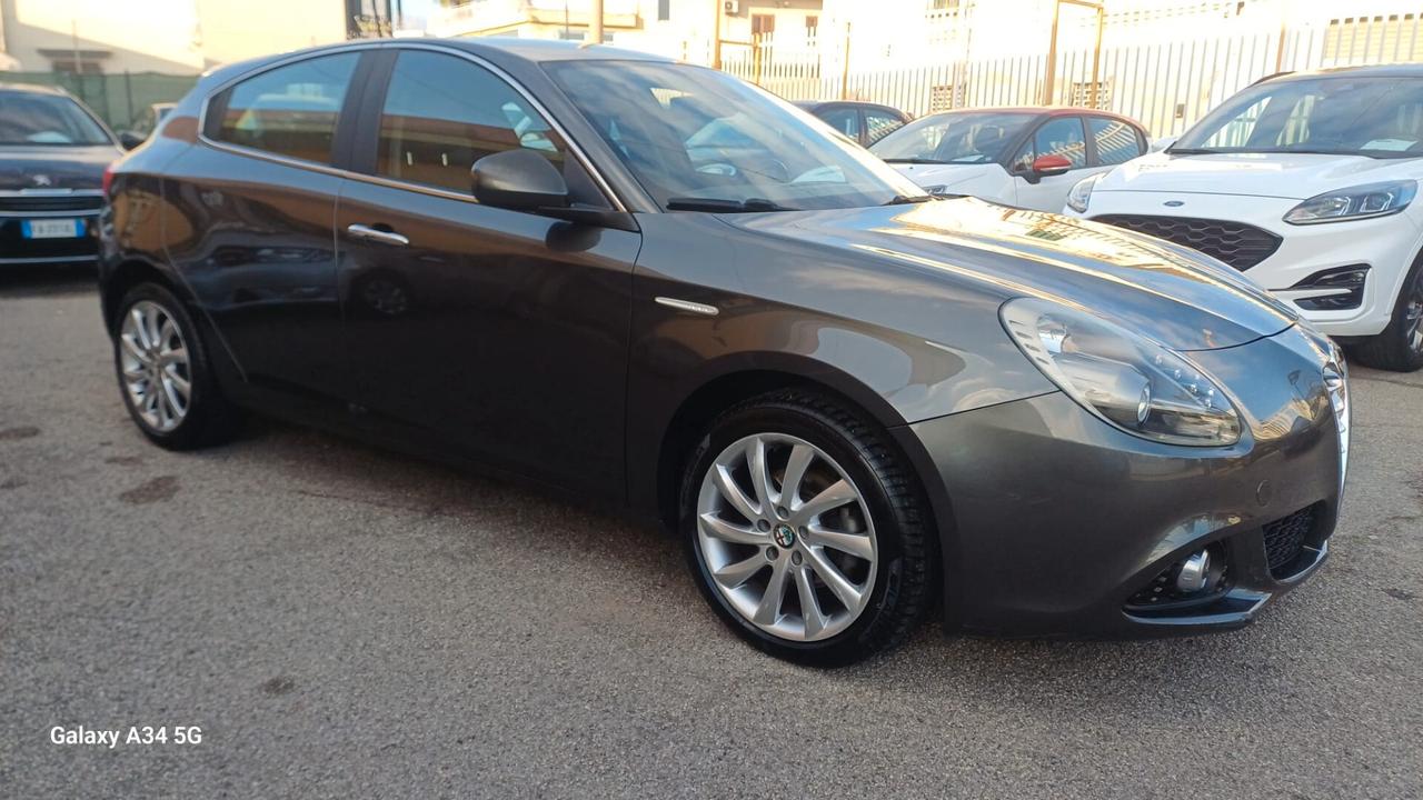 Alfa Romeo Giulietta 1.6 JTDm-2 105 CV Distinctive