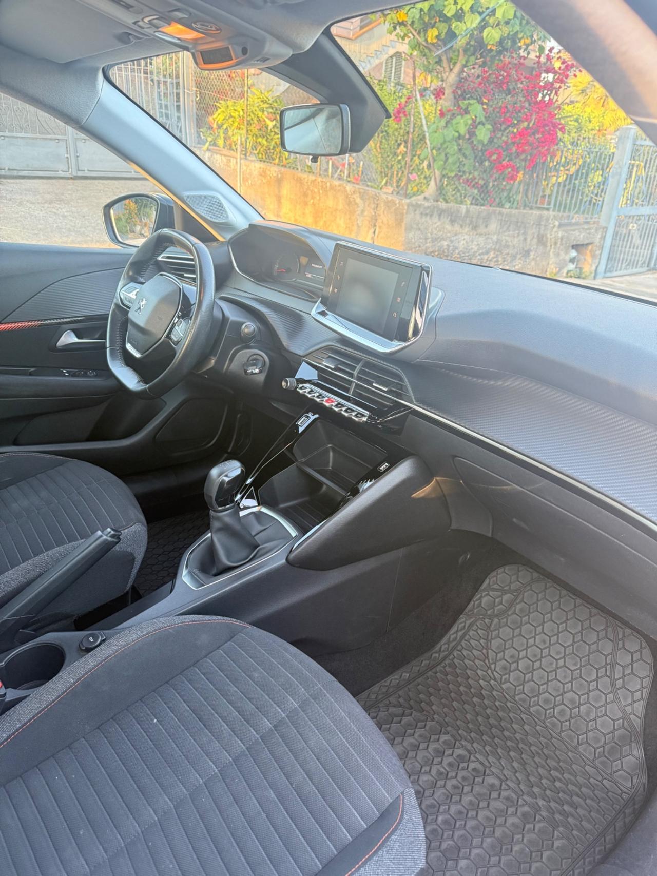 Peugeot 208 PureTech 75cv