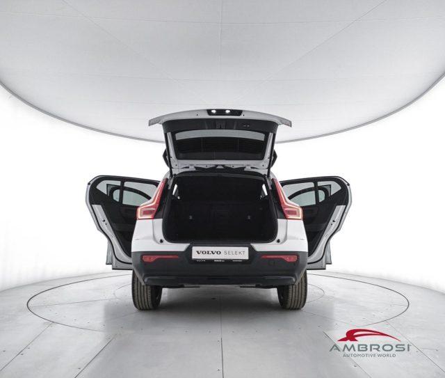 VOLVO XC40 2.0 b3 Plus Dark auto - AUTOCARRO N1