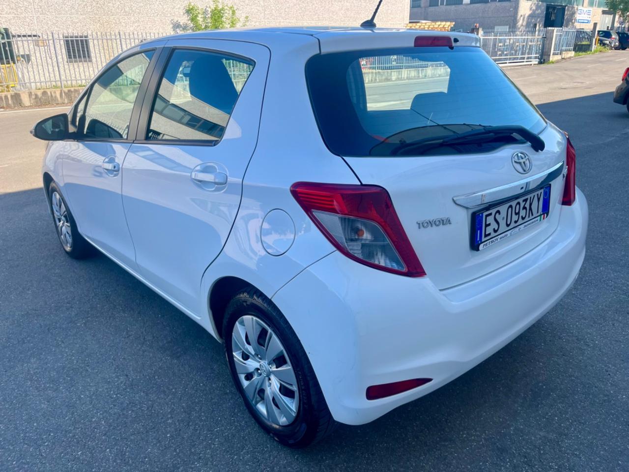 Toyota Yaris 1.0benz 2013 92.000km perfetta