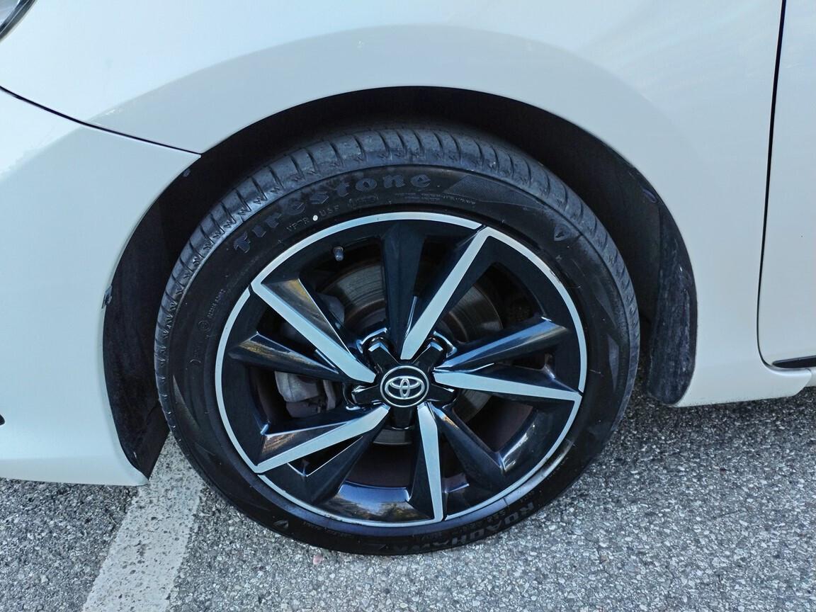 Toyota Auris Touring Sports 1.8 Hybrid Black Edition 5/2019 km 217000 iva esposta NEOPATENTATI