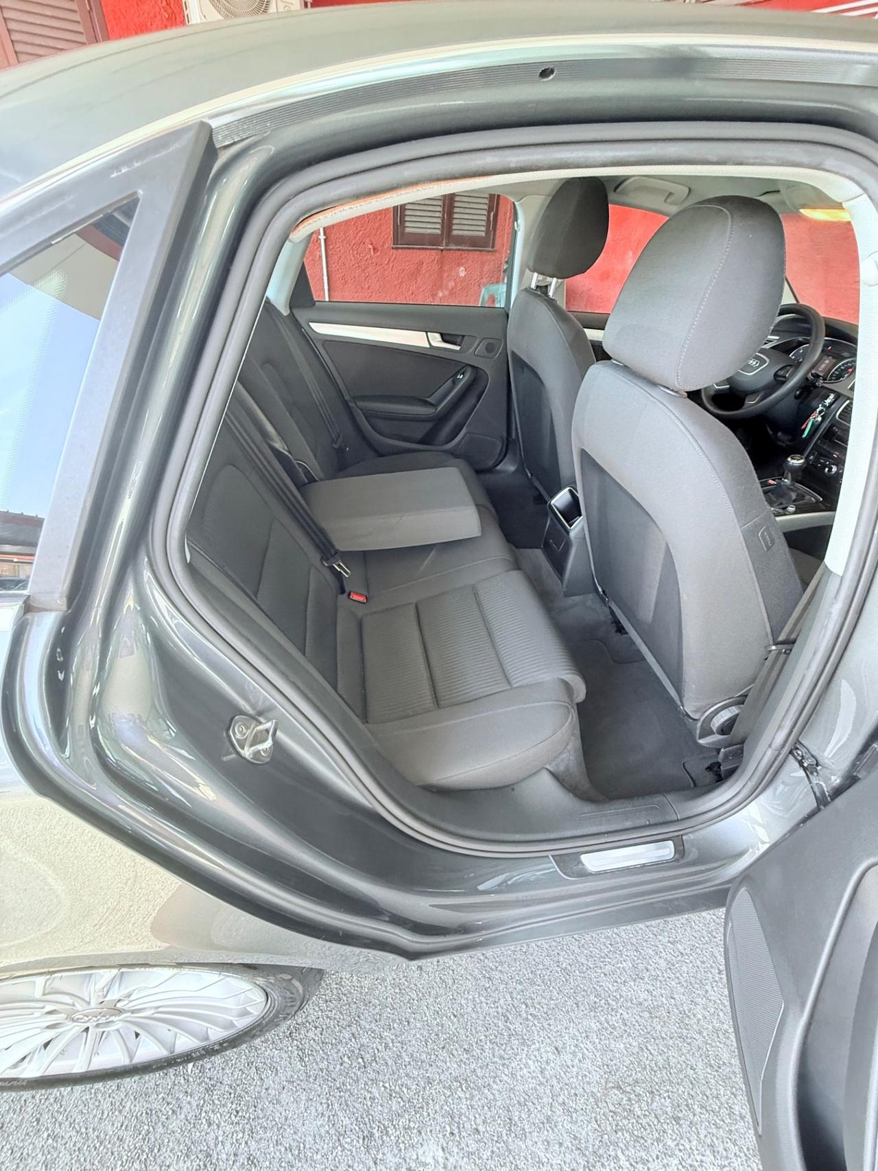 Audi A4 2.0 TDI 120 CV Advanced-( 78 mila km -unipro )