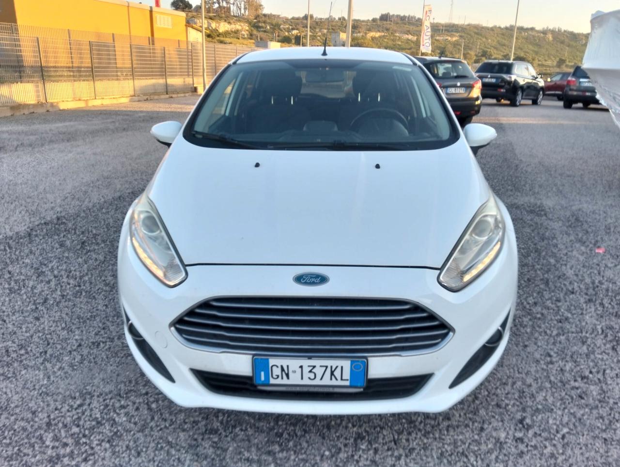 Ford Fiesta 1.5 TDCi 75CV 5P Titanium
