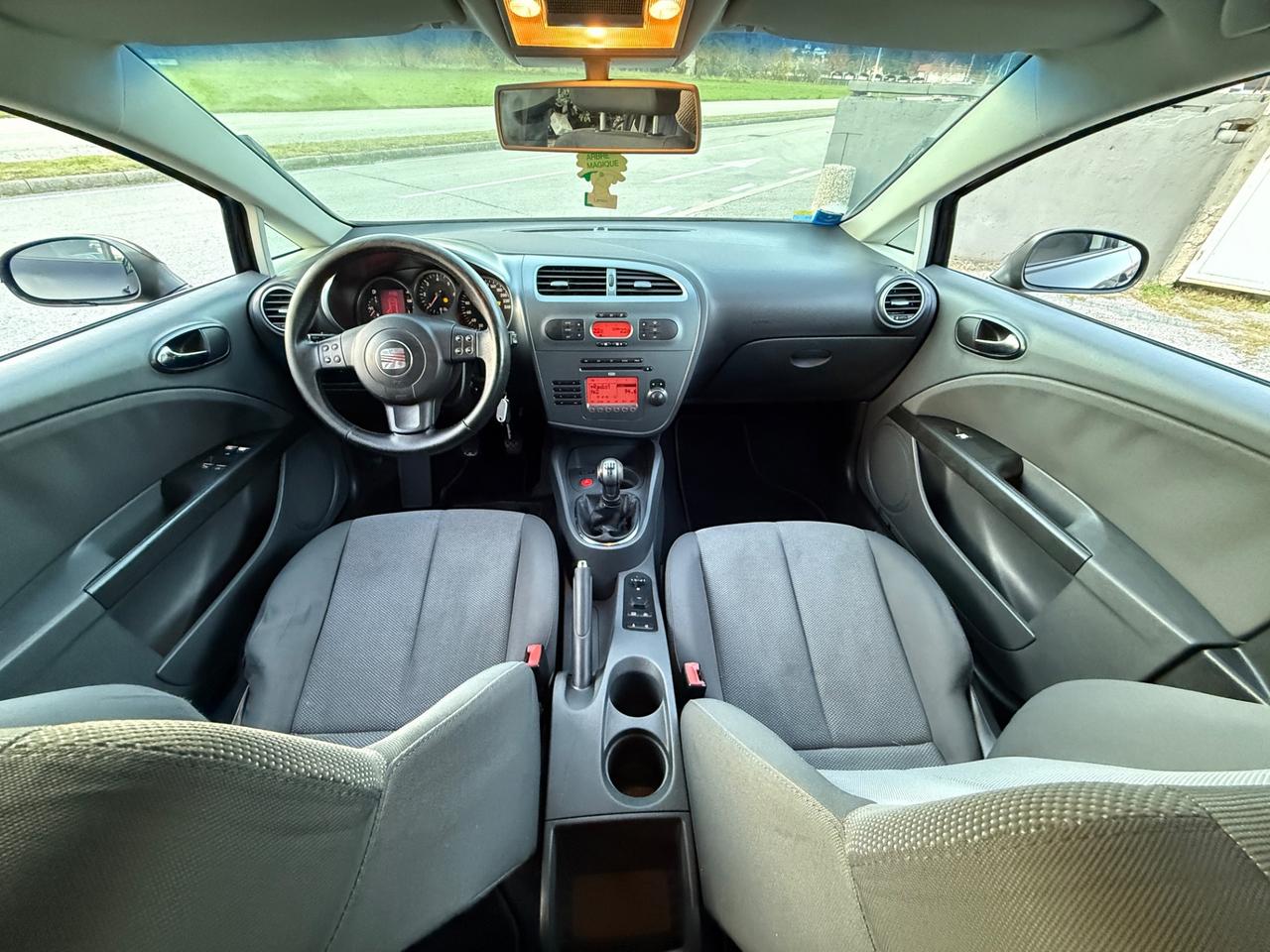 Seat Leon 1.9 TDI Stylance 105CV OK NEOPATENTATI