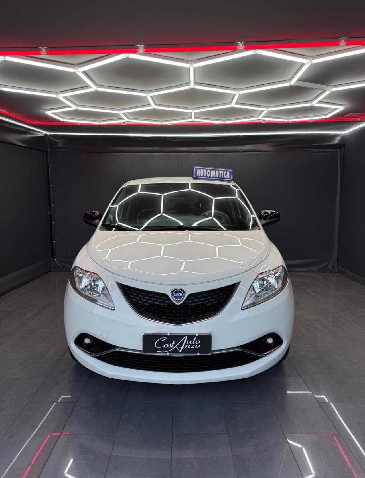 Lancia Ypsilon 0.9 Benzina 85 CV Platinum AUTOMATICA