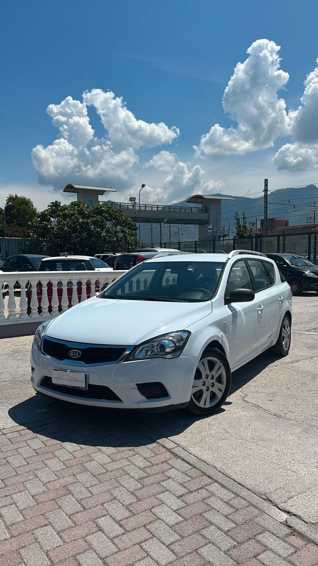 Kia Ceed cee'd Sp. Wag. 1.6 CRDi VGT 115CV EX