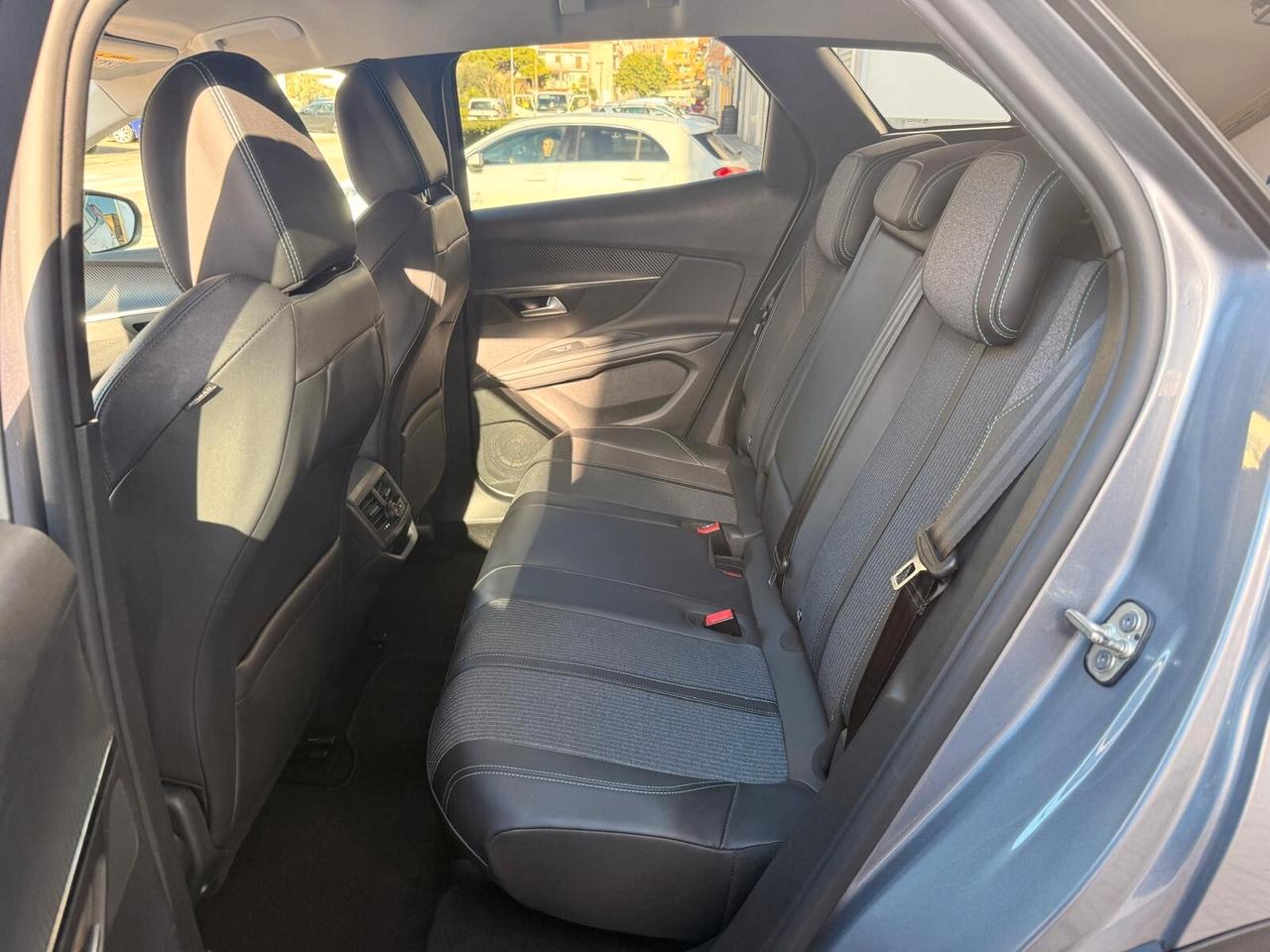 Peugeot 3008 BlueHDi 130 S&S Allure