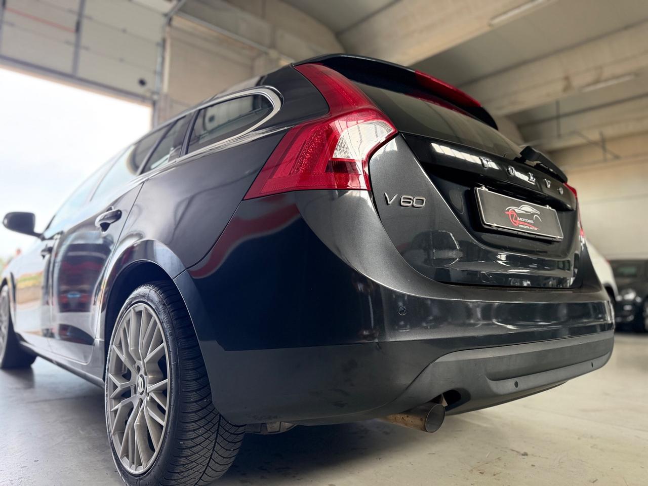 Volvo V60 D3 Geartronic Summum