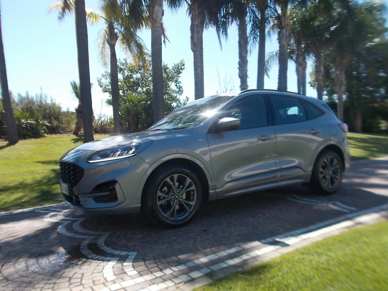 Ford Kuga 1.5 EcoBlue 120cv *ST-LINE - 54.000 KM*
