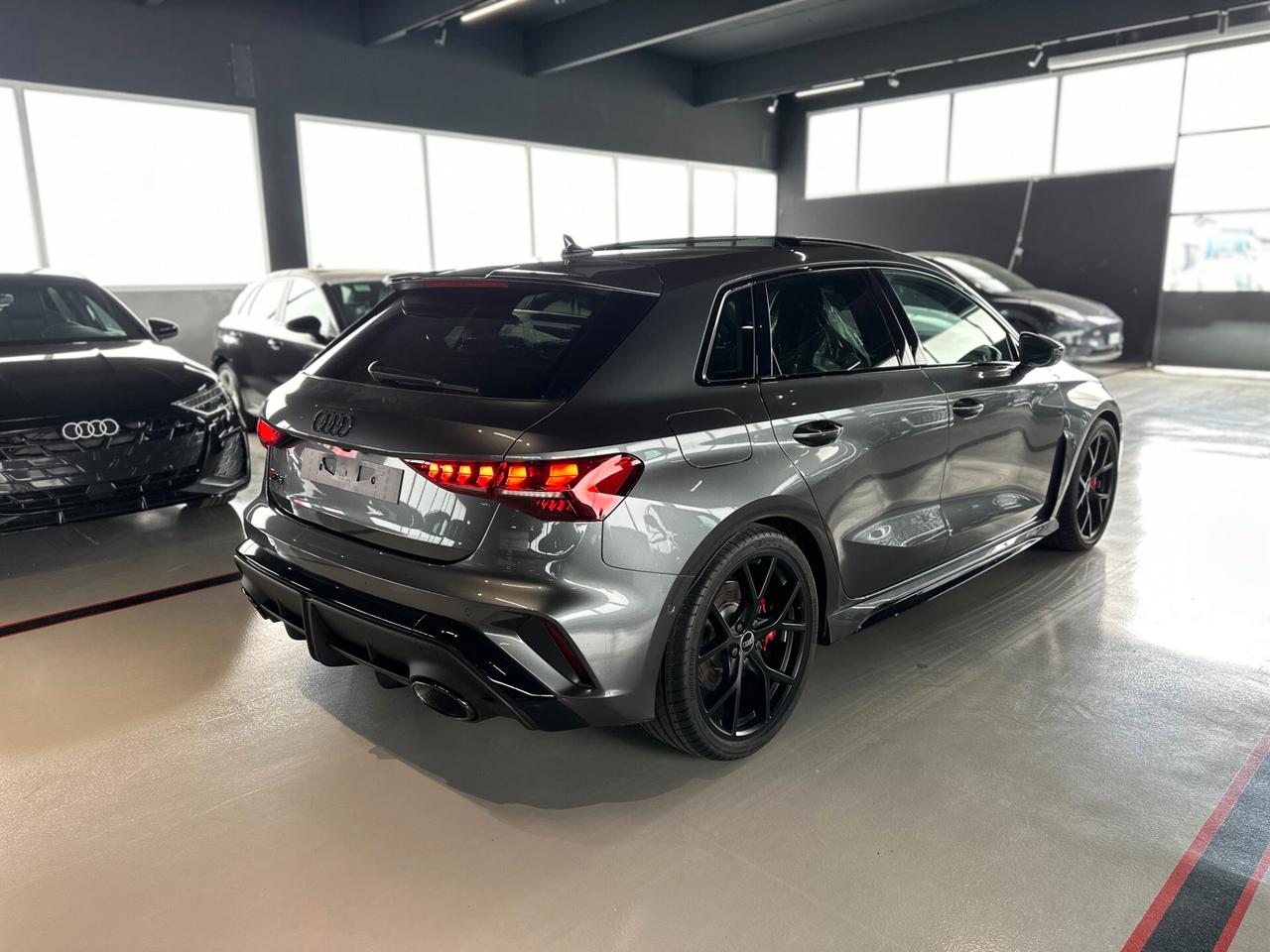 Audi A3 RS 3 SPB TFSI quattro S tronic